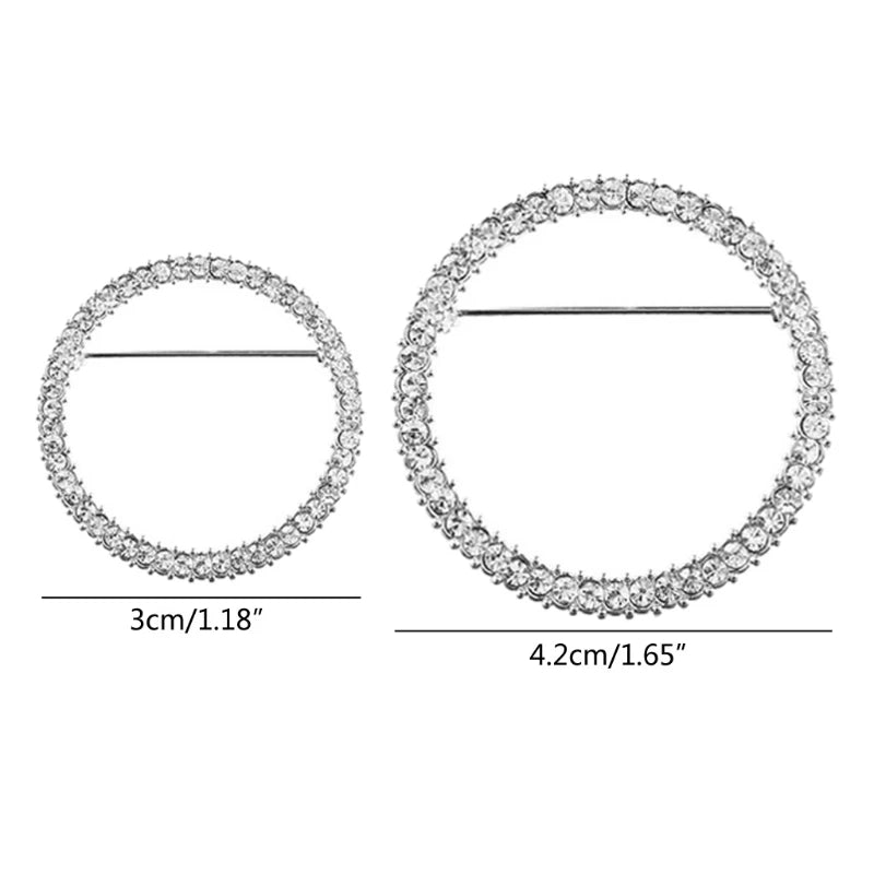 Round Crystal Brooch – Elegant Eyeglasses Holder